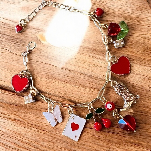 Whimsical Adorable Gold and Red Toned Charm Bracelet Adjustable Chain 7”-9” - Picture 10 of 17